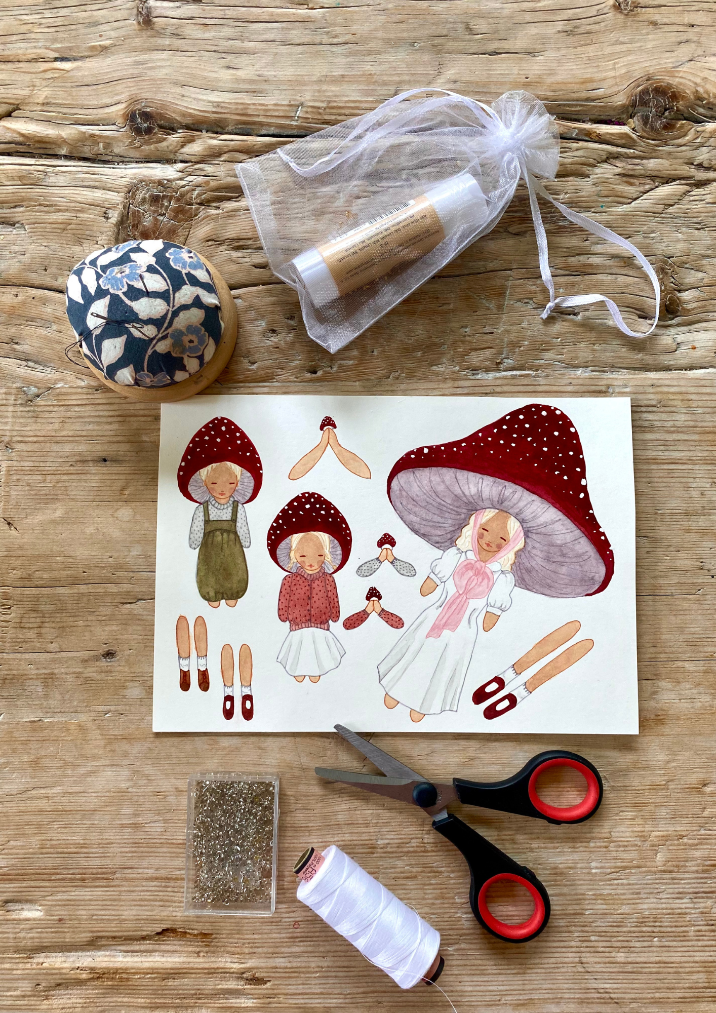 Papierschnitte Rote Pilz Familie