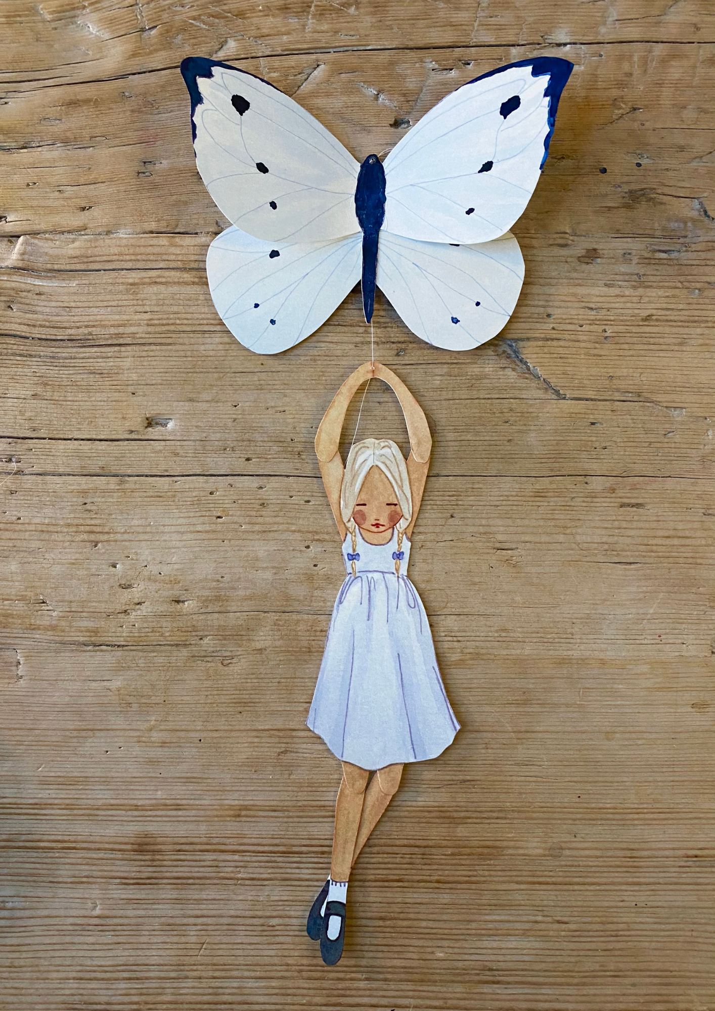 Däumelinchen - DIY Papierschnitt